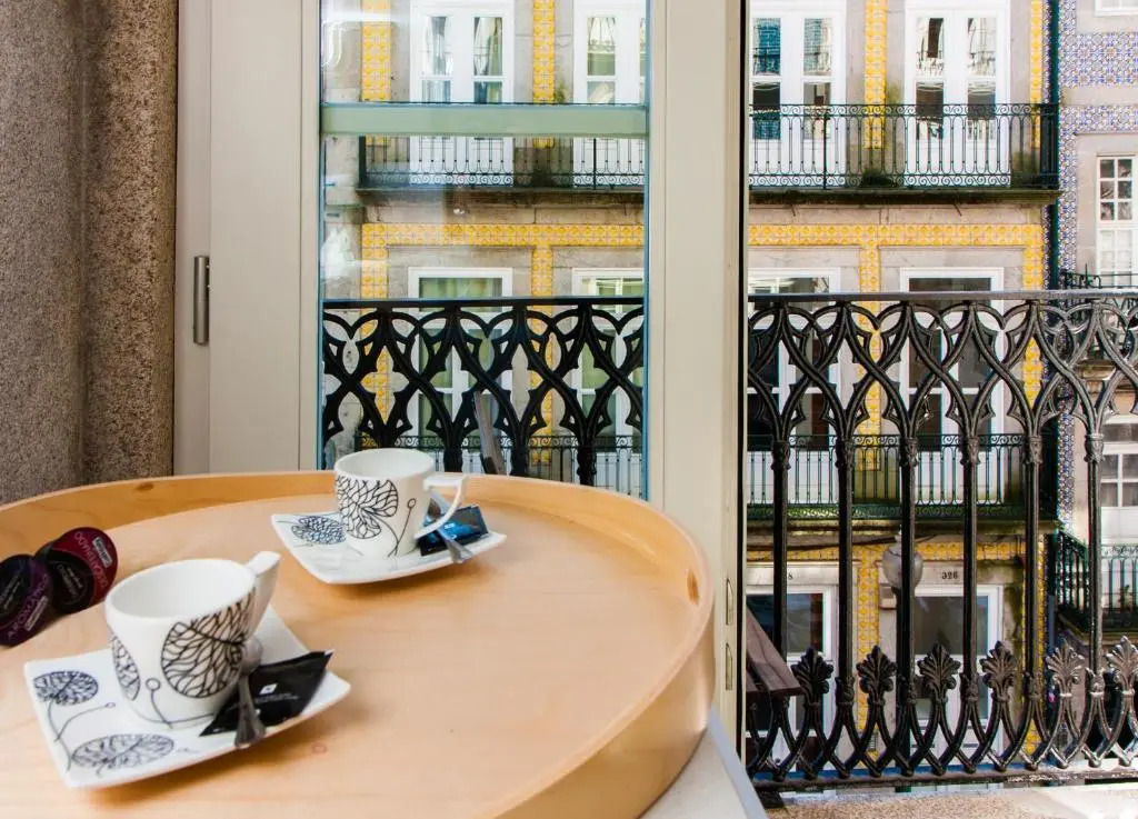 Cardosas Charming with Balconies and AC