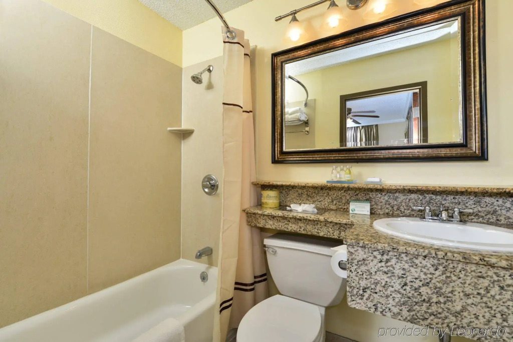 St Charles Inn, Superior Hotel