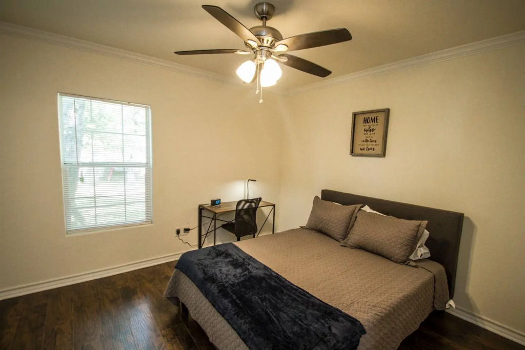 Cozy Remodeled 2br/2ba Near Downtown Sleeps 8