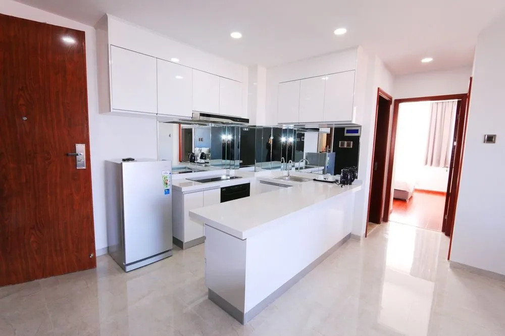 EASTLAND Hotel & Apartment