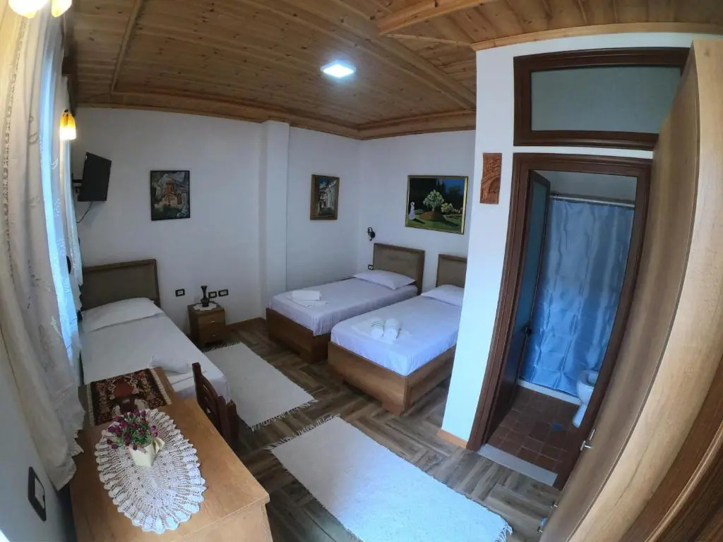 Arben Qemeri Guest House