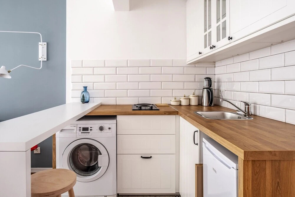 Sleek Studio Flat With Central Location in Kadikoy