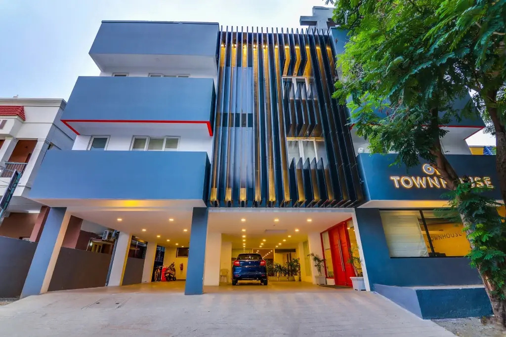 OYO 80012 Townhouse 375 Dwarka New Delhi