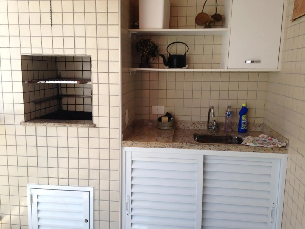 Aluga-se Apto 2 Quartos, sendo 1 suíte, 3 Ar cond. Mobília completa - Praia Grande Ubatuba/SP
