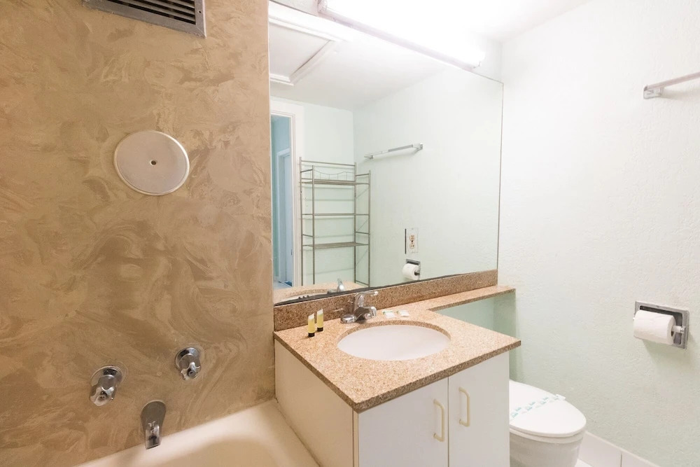 623 Ocean View Hollywood Beach