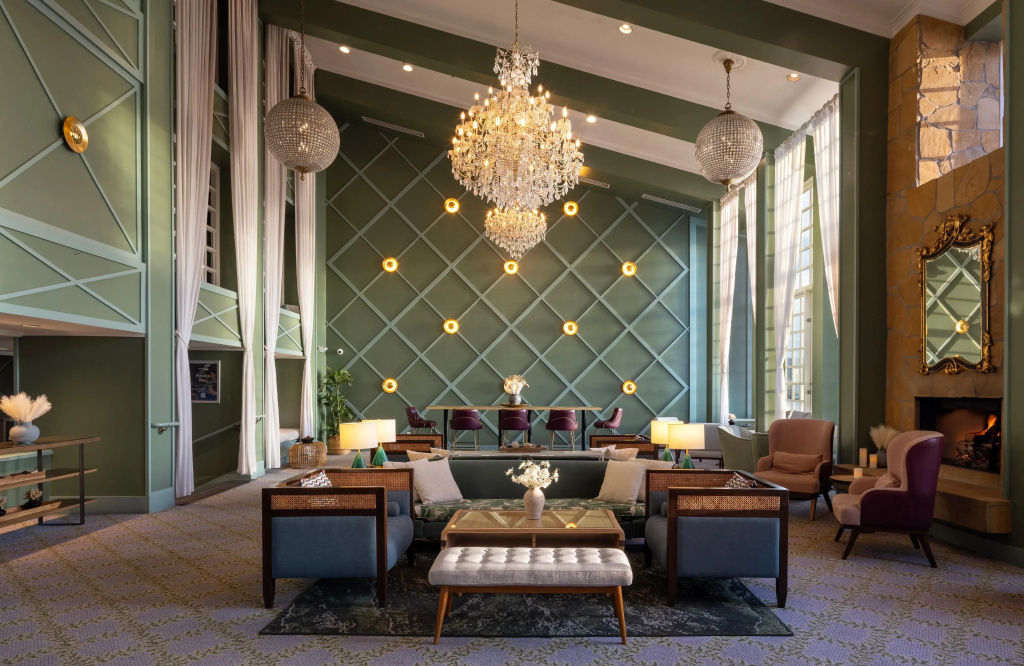 The Portofino Hotel & Marina, a Noble House Hotel