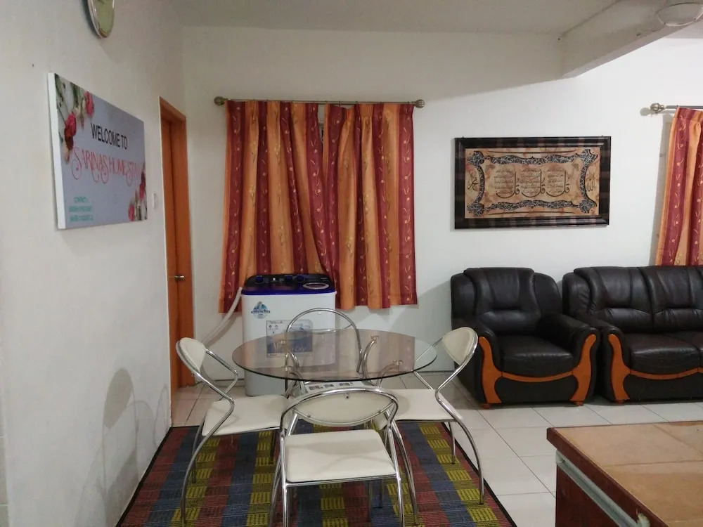 Sarinas Homestay