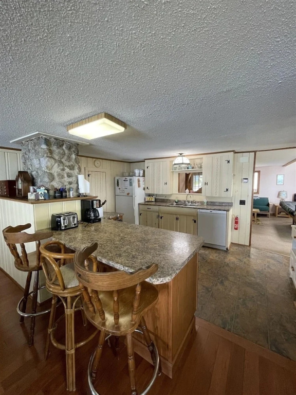 Jordan Bay Getaway Limit 8 3 Bedroom Home by RedAwning