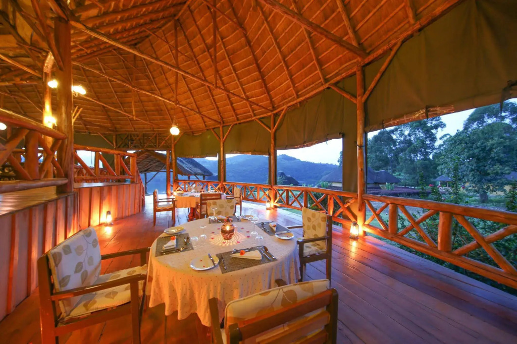 Crater Safari Lodge