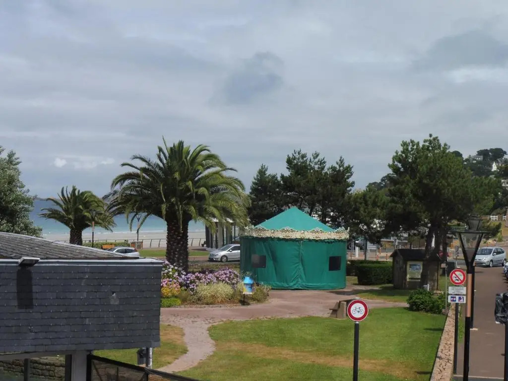 Appartement rénové situé plage de Trestraou à PERROS-GUIREC - Réf 857