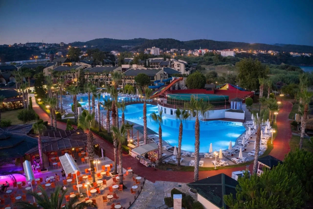Oz Hotels Incekum Beach