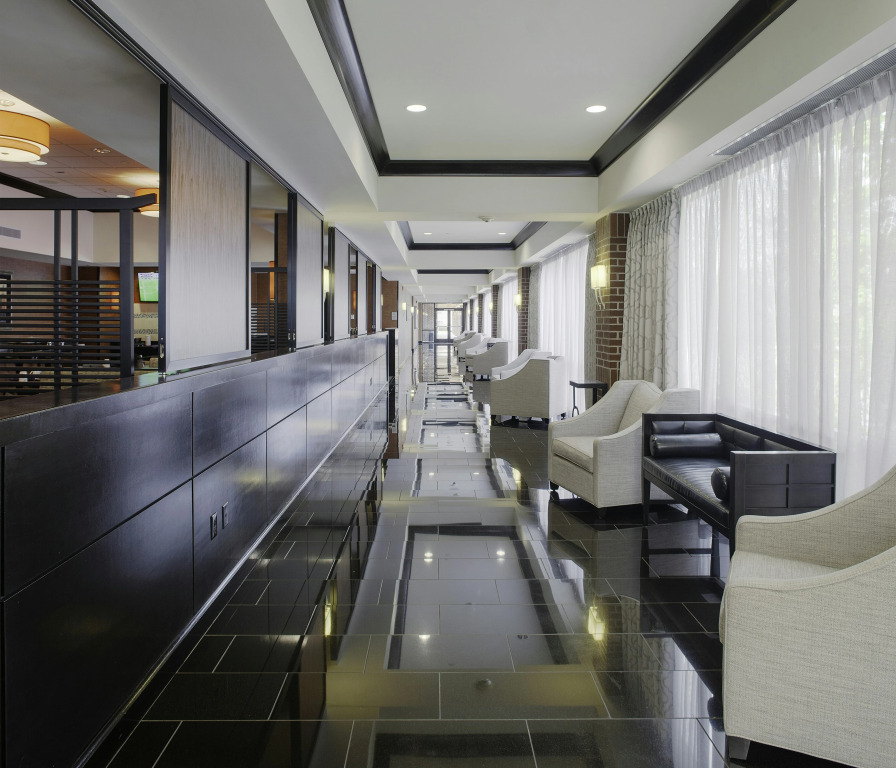 DoubleTree Suites by Hilton Bentonville