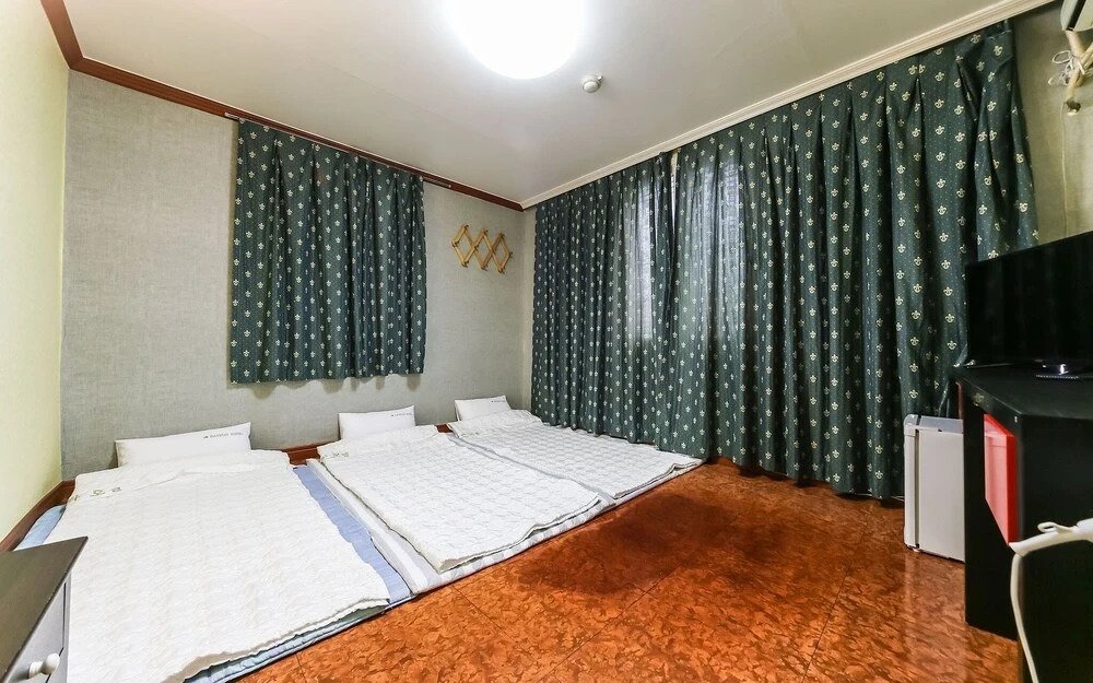 Pohang Yeongildae Day Stay