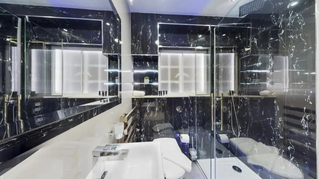 Bryanston Apartments