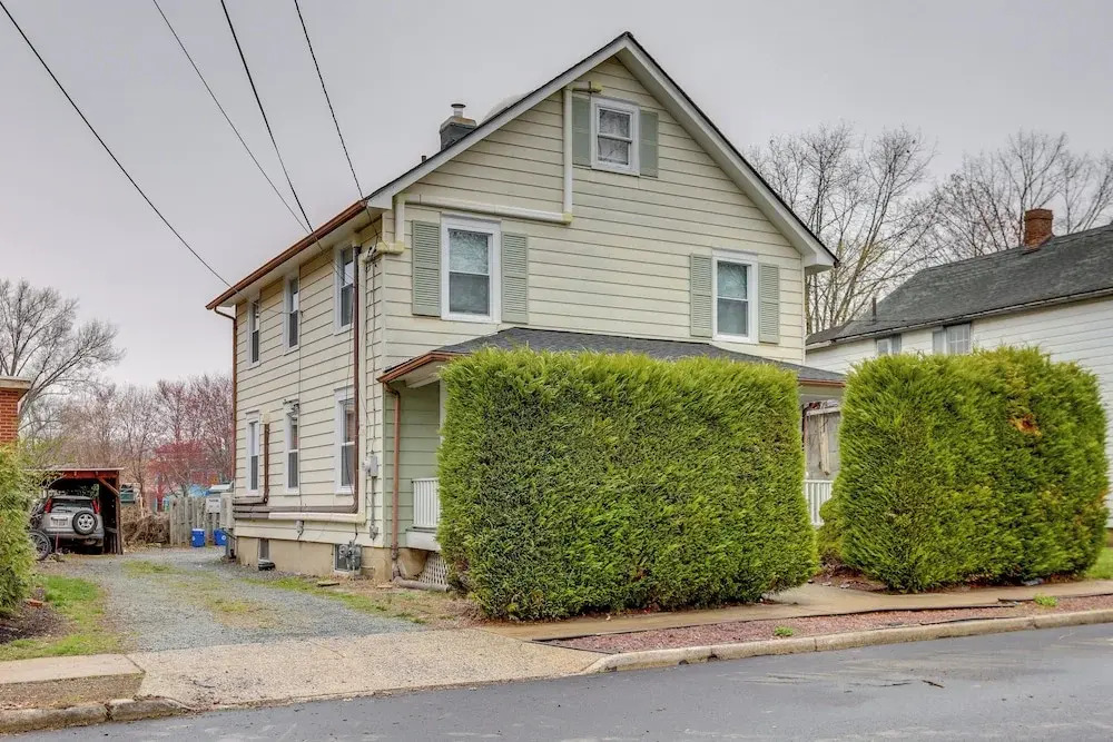 Walk to Campus & Palmer Square: Dtwn Townhome