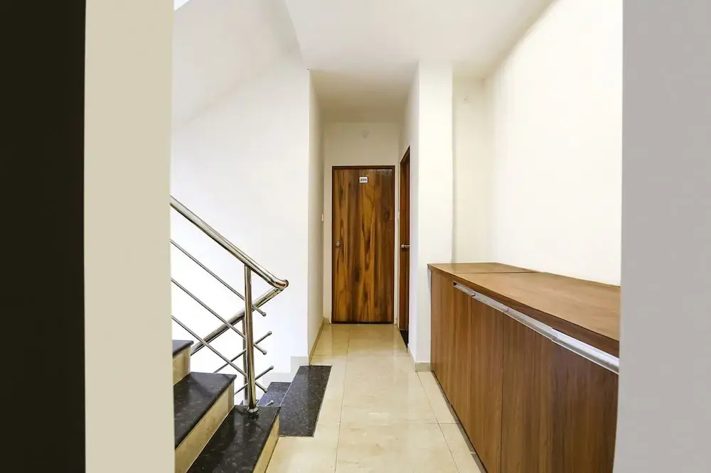 FabHotel Runway Inn