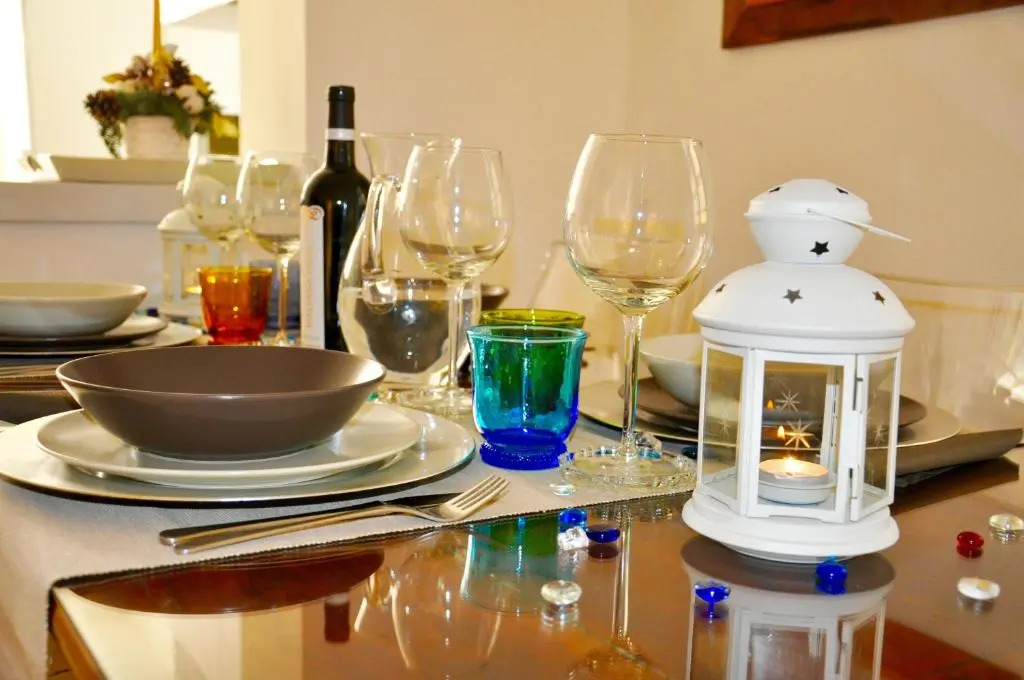 CHARMING COMO - Apartment downtown in the pedestrian area with 2 double bedrooms and 2 complete bathrooms a spacious living room and full equipped kitchen