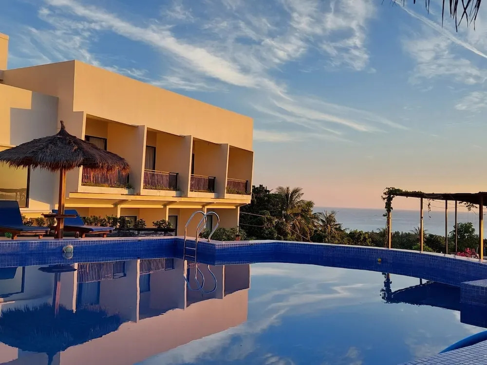 The Happinezz Hills Hotel