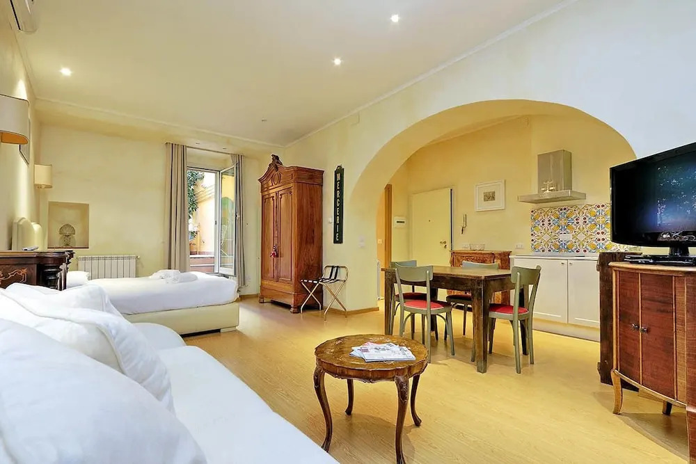 Conservatorio Studio Apartment