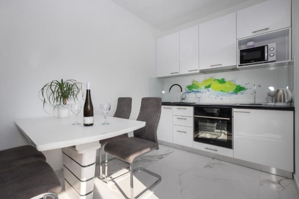 Apartments Ivan