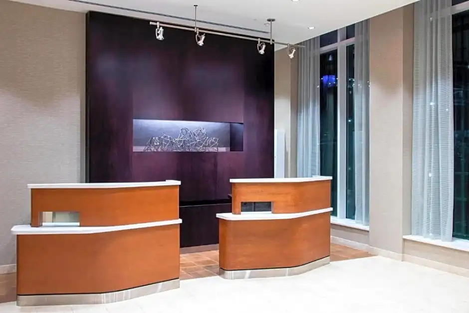 Courtyard By Marriott New York Queens/jamaica