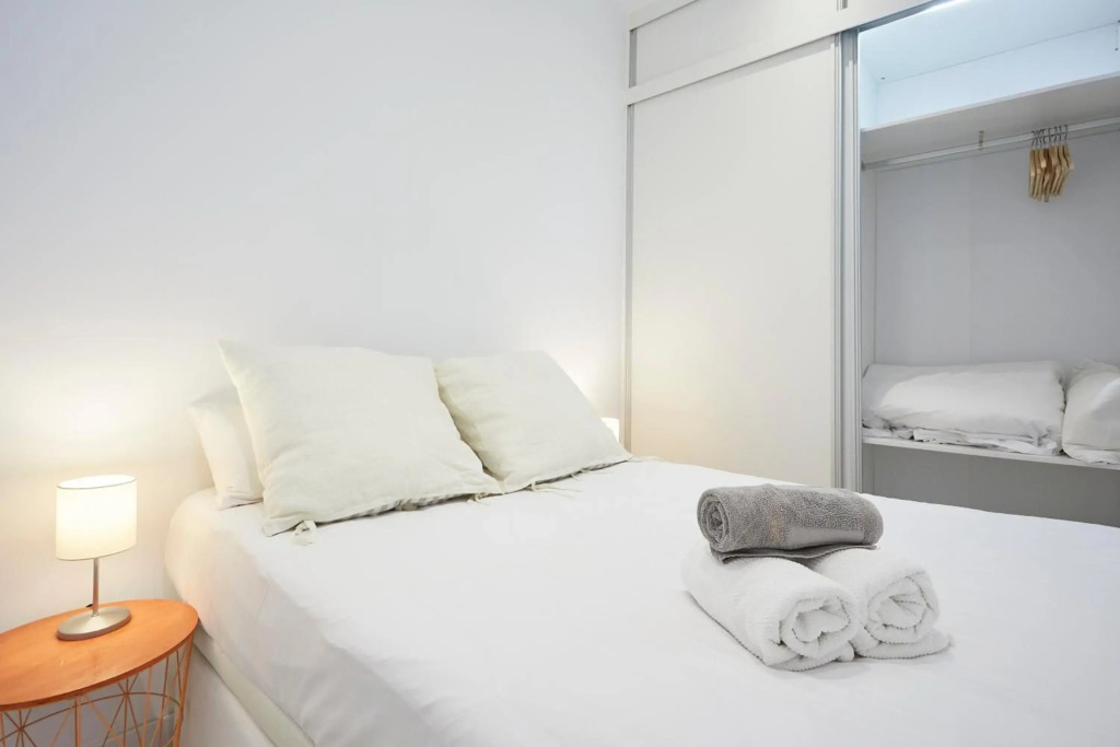 LEEWAYS APARTMENT in ZURITA