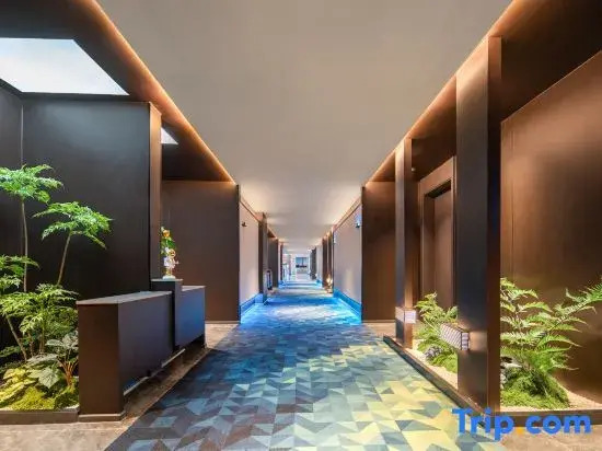 Yeyuchen E-sports Audio-Visual Hotel (Manhattan Commercial Plaza Yanzhuang Subway Station)