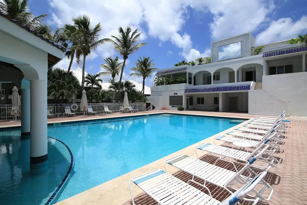 Cupecoy Beach Club