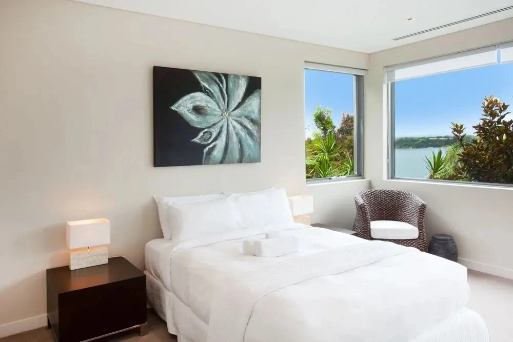 Luxurious waterfront