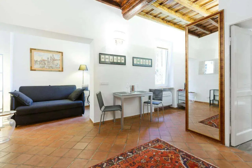 NAVONA, Old Rome Lodge