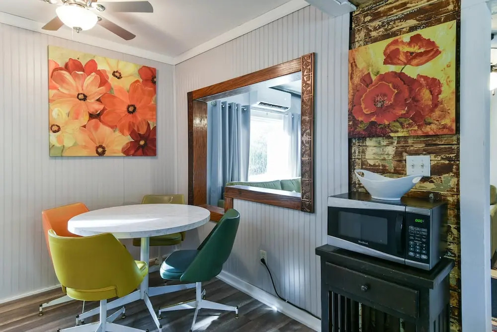 Downtown House in Historic Branson - Awesome Location