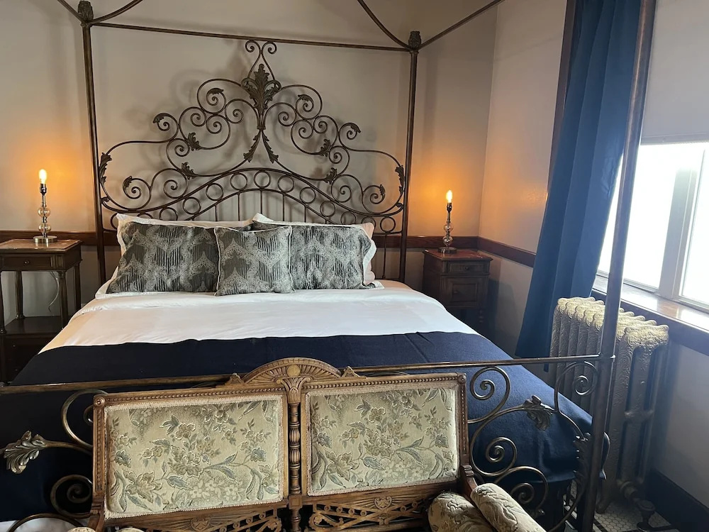Enders Hotel