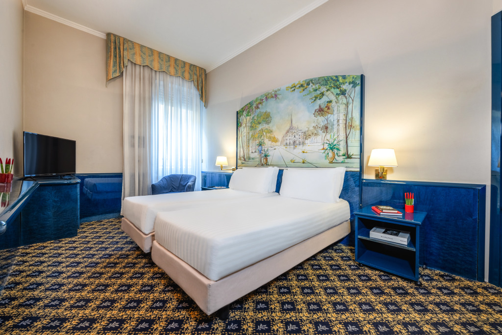 Отель iH Hotels Milano Ambasciatori