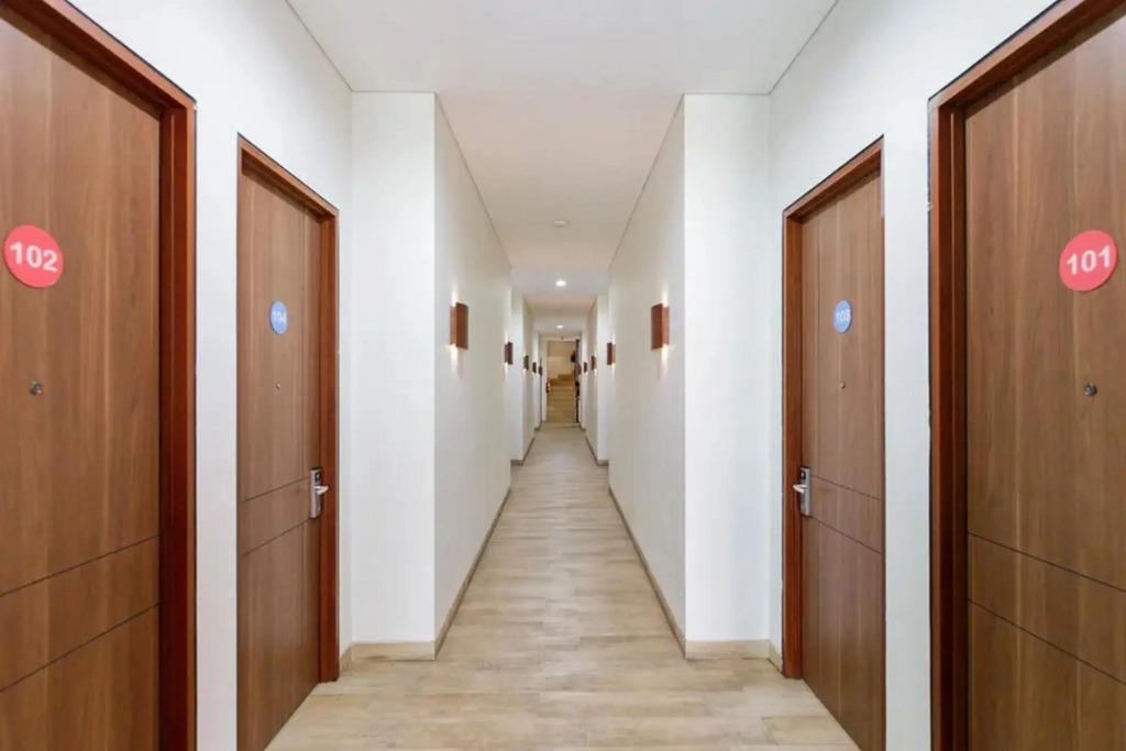 Sans Hotel Rajawali Surabaya by RedDoorz