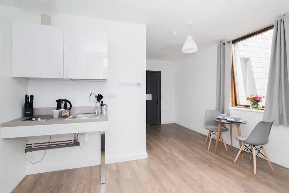 Modern Studio Apartment In The Heart Of Liverpool!