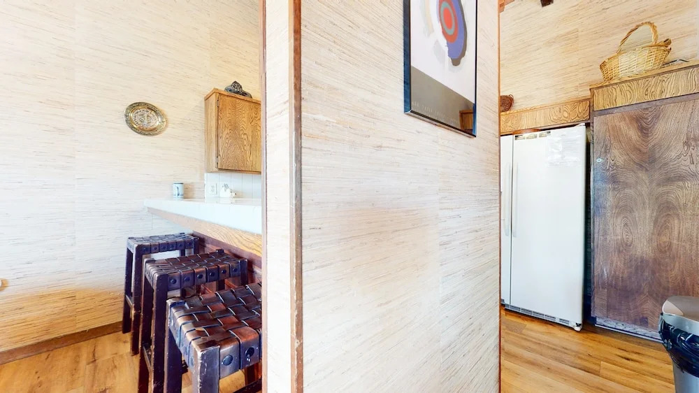 Mammoth West 124 Spacious Condo great for large group, Walk to Canyon by RedAwning