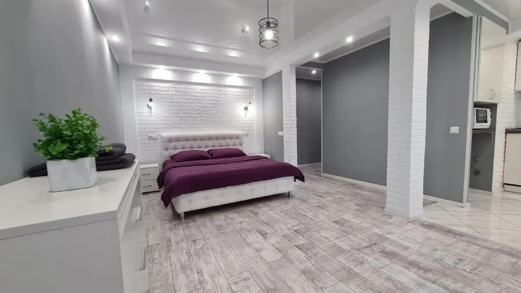 Apartaments on Metalurhiv 34
