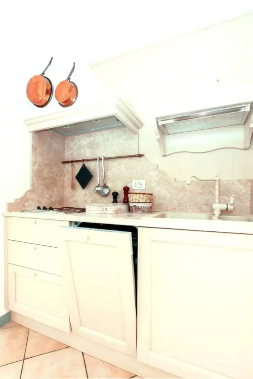 Apartment With one Bedroom in Lonato Del Garda, With Wonderful Lake View, Pool Access, Enclosed Garden - Near the Beach