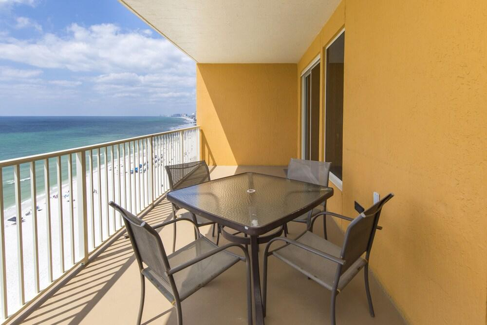 Treasure Island 1004