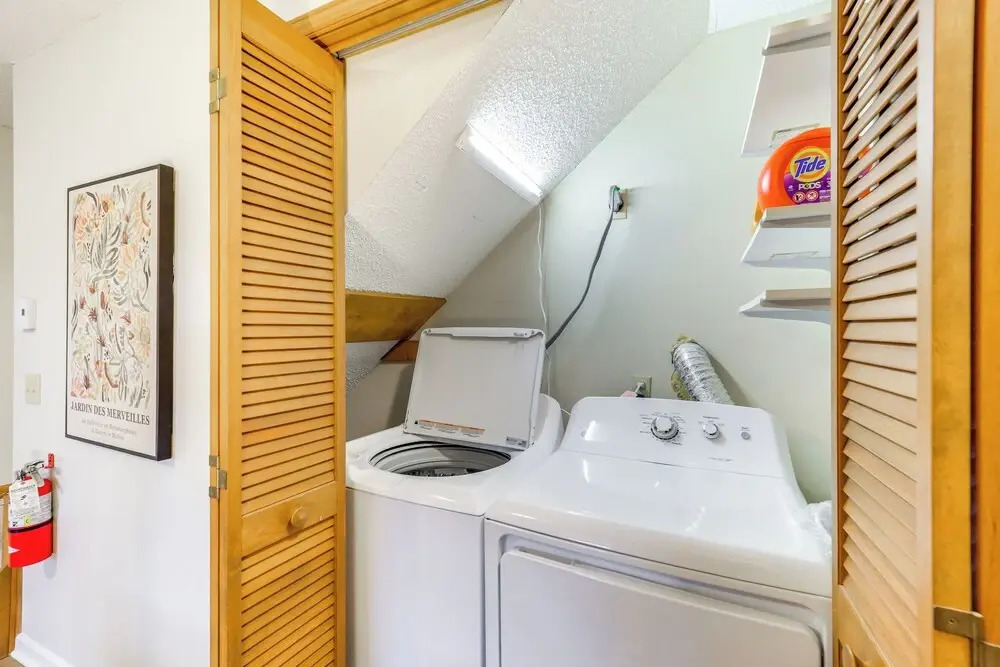Sugar Mountain Chalet w/ Hot Tub & Ski Shuttle!