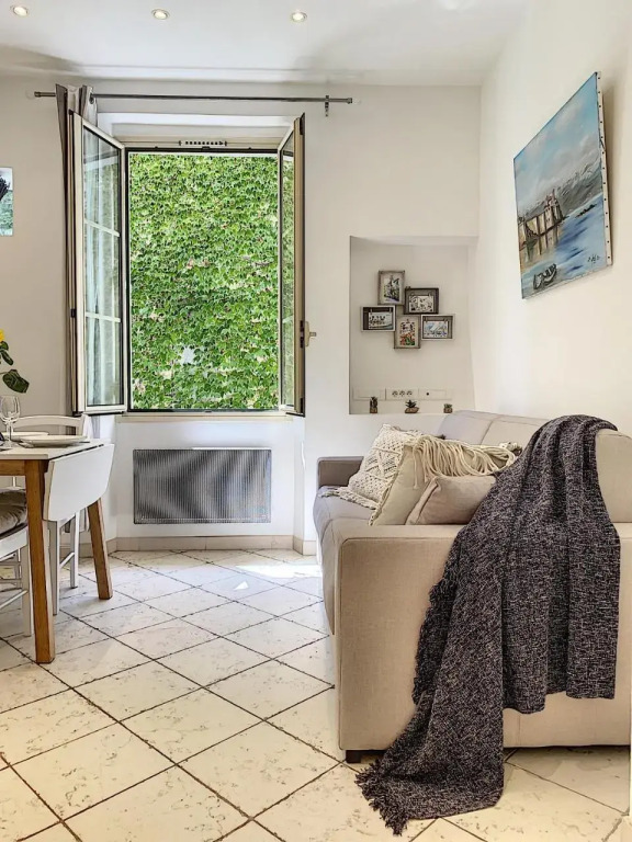 Charming flat in Old Antibes - 50m from the sea