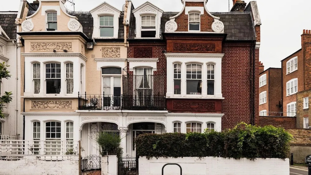Bright Parsons Green Maisonette