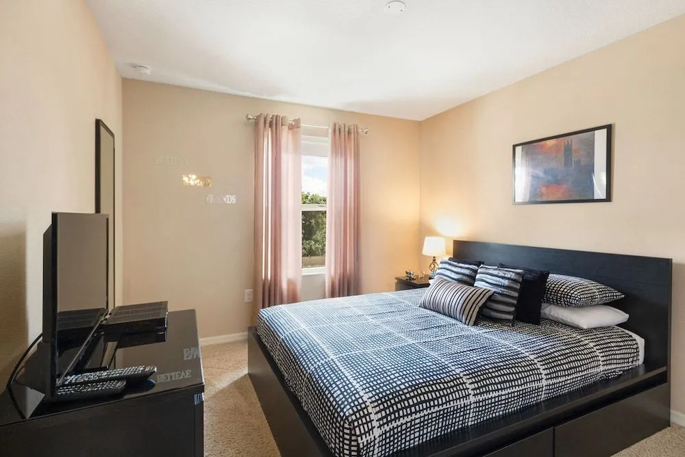 Compass Bay 3167