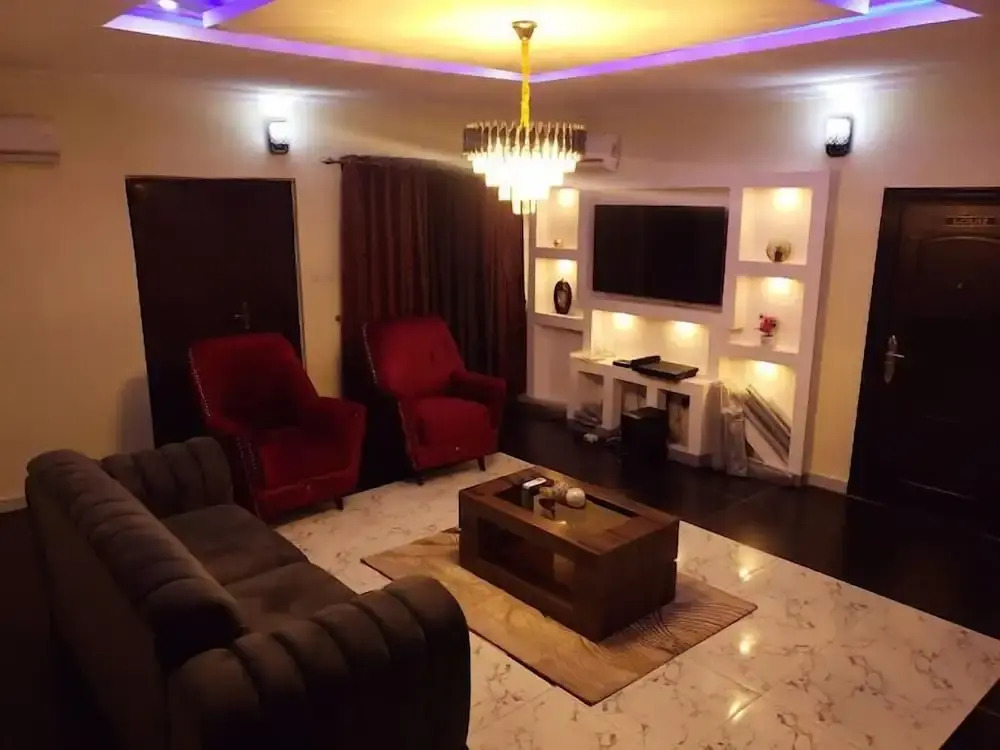 Vinchee Suites