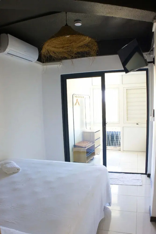 Airport Manini Lodge Studio 7