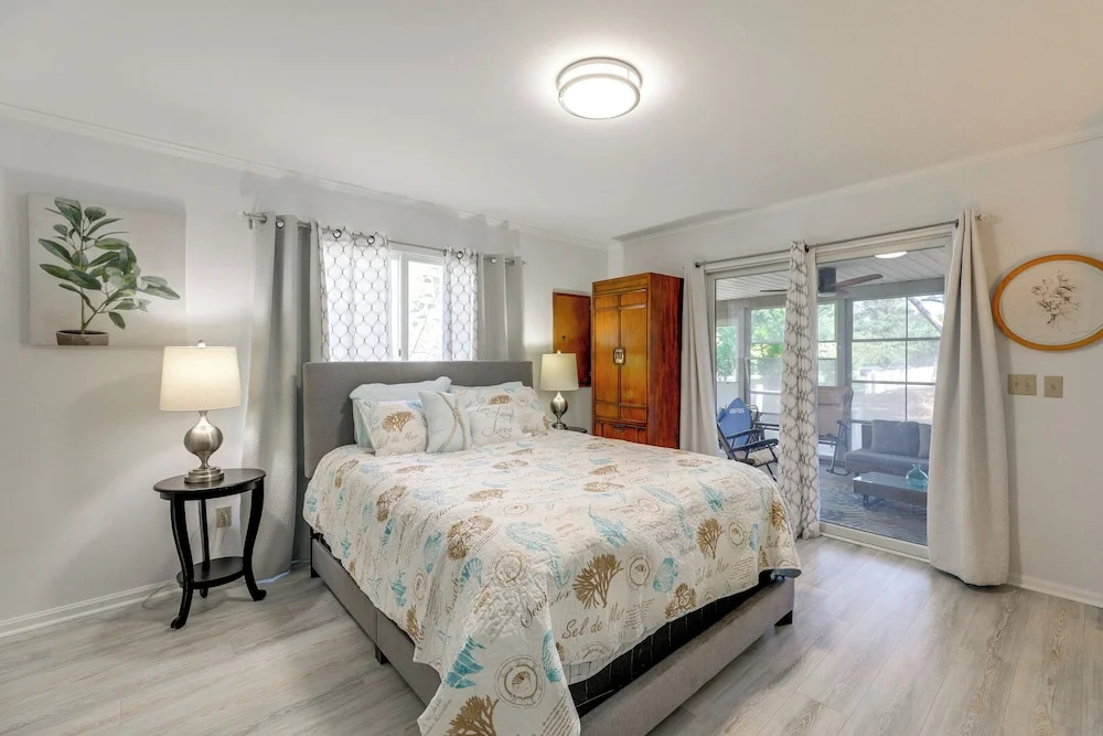 Easy Beach Access! Bethany Retreat on Trolley Loop