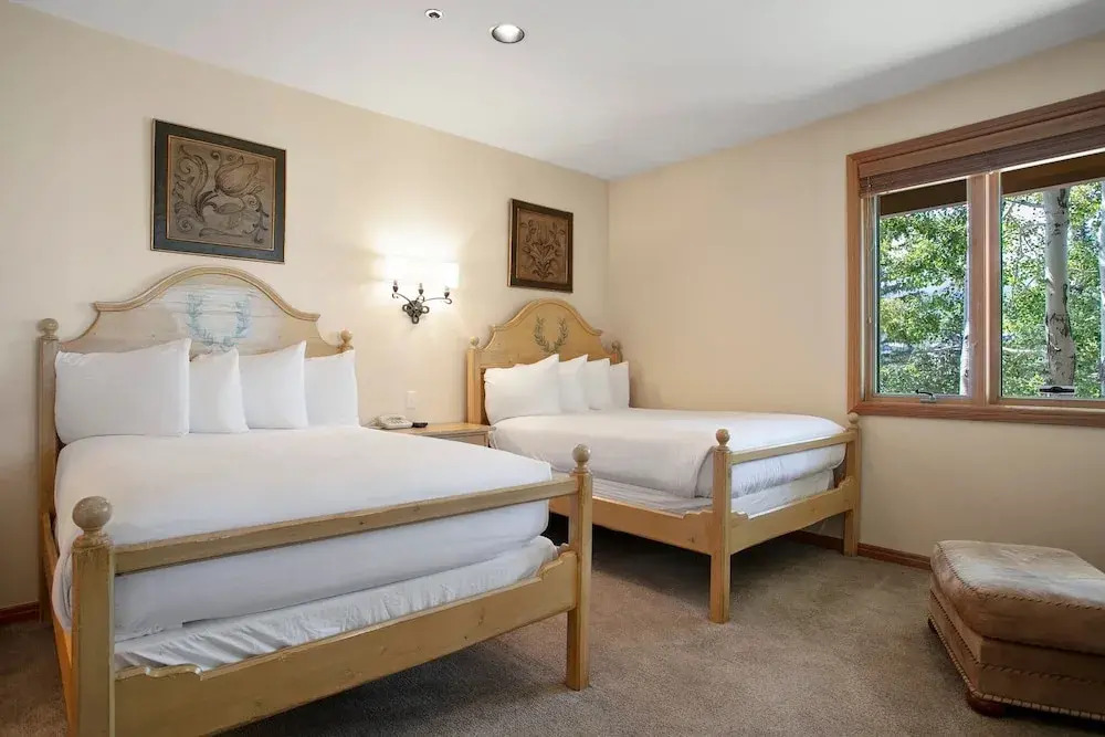 Twin Pines at Deer Valley Resort - Three Bedroom Condo with Hot Tub #5 3 Condo
