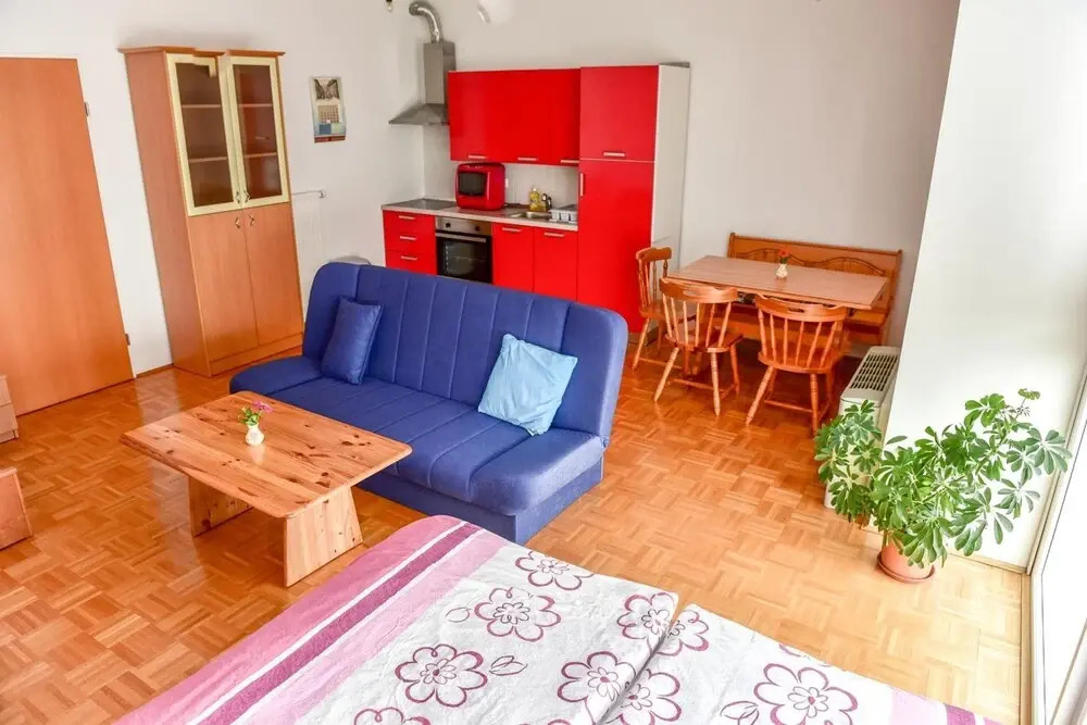 Apartments and Studios Perunika