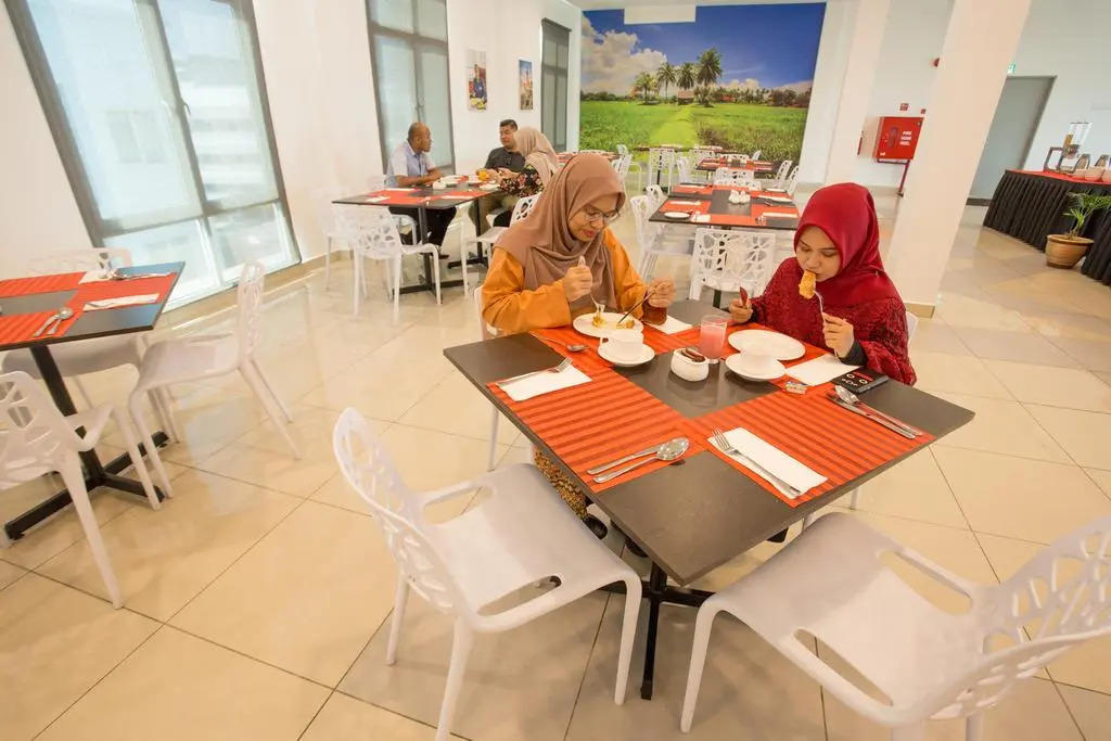 Hotel Adya Express Chenang
