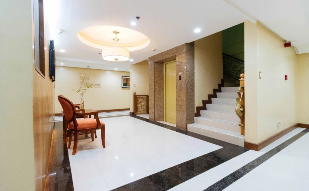 RedDoorz Plus near Vito Cruz Manila